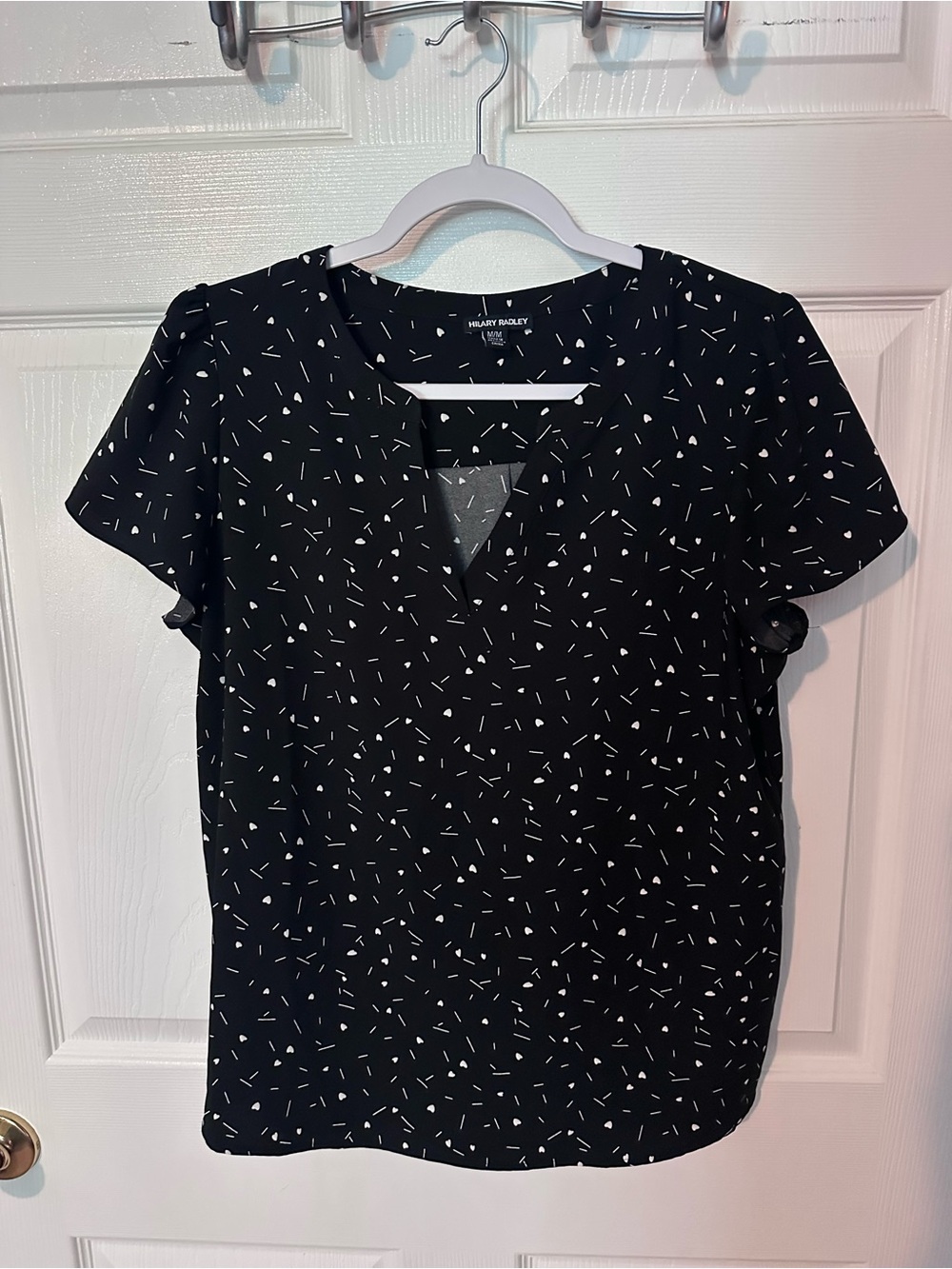 Hilary Radley Black V-Neck Short Sleeve Top with White Confetti Print